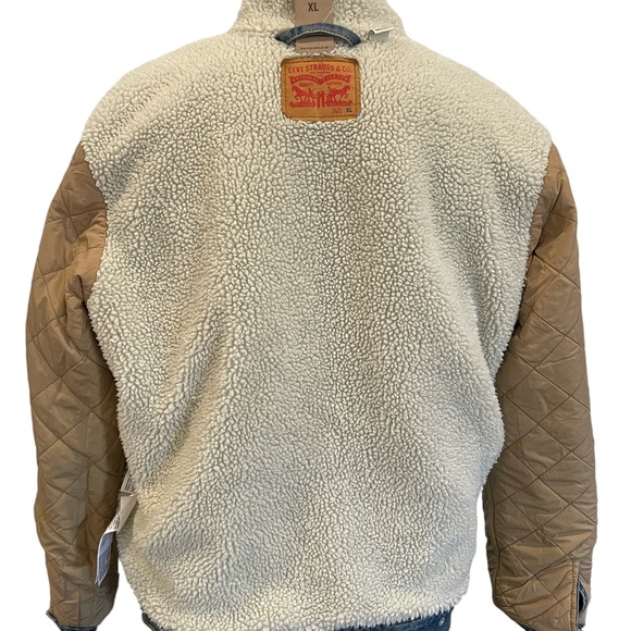 Levi’s Sherpa Trucker Jacket - Picture 2 of 4